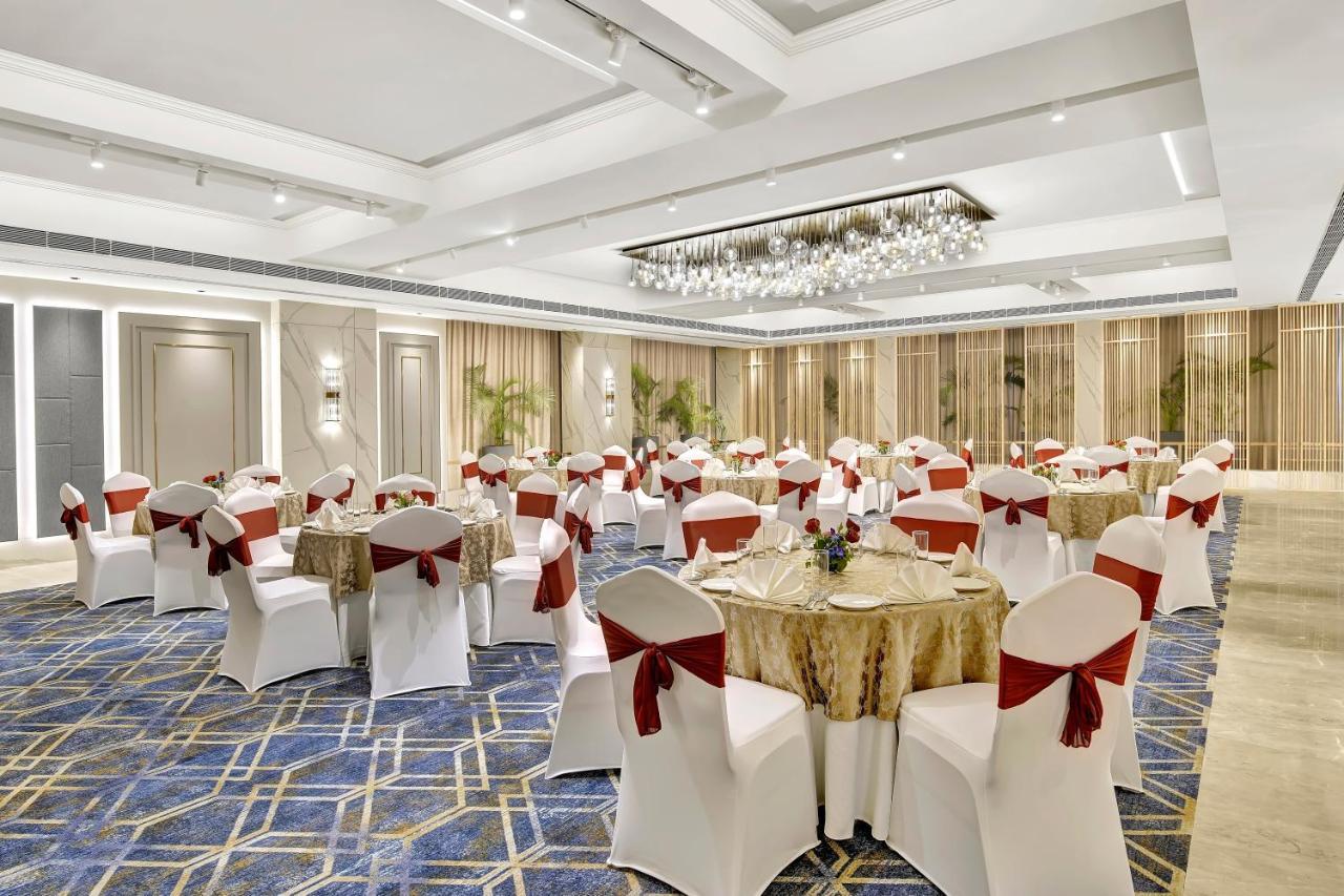 Park Inn By Radisson Súrat Exteriér fotografie