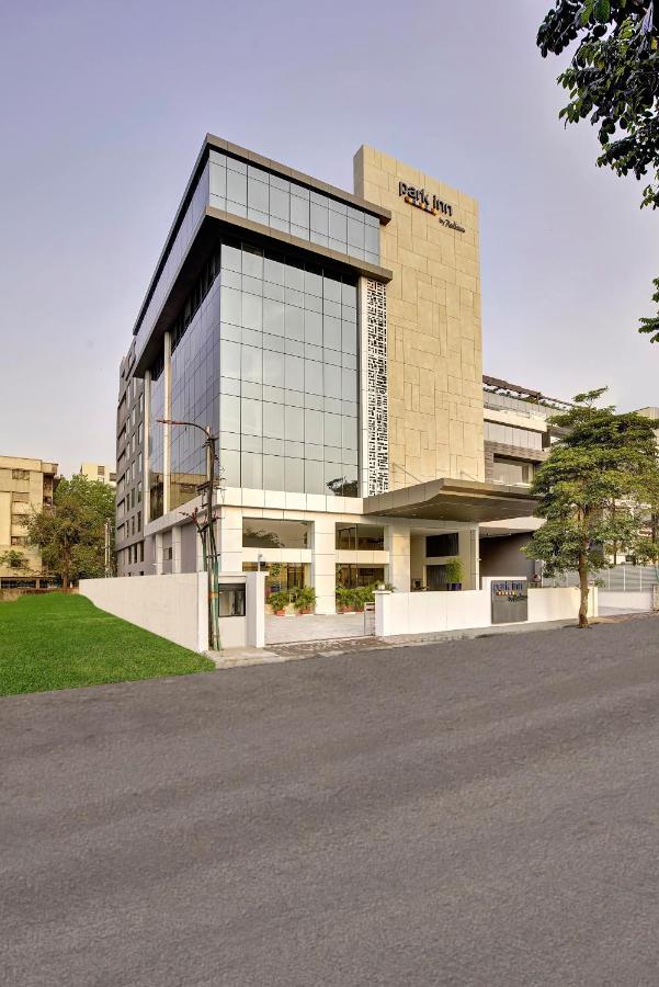 Park Inn By Radisson Súrat Exteriér fotografie