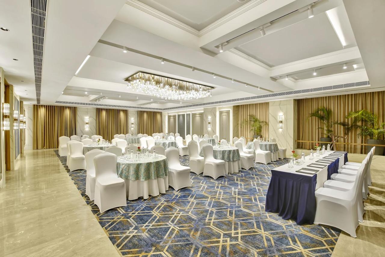 Park Inn By Radisson Súrat Exteriér fotografie