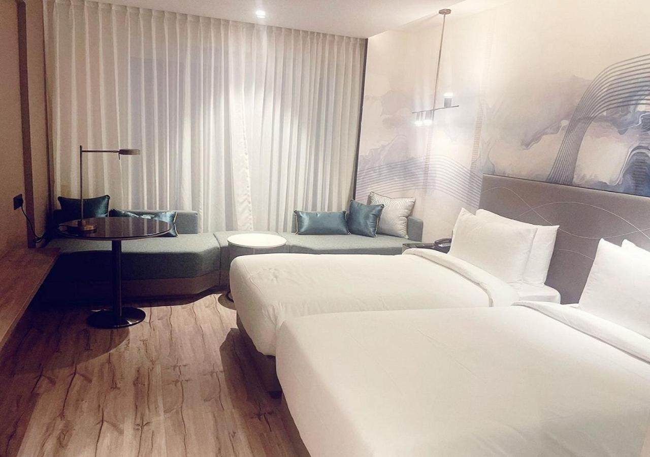 Park Inn By Radisson Súrat Exteriér fotografie