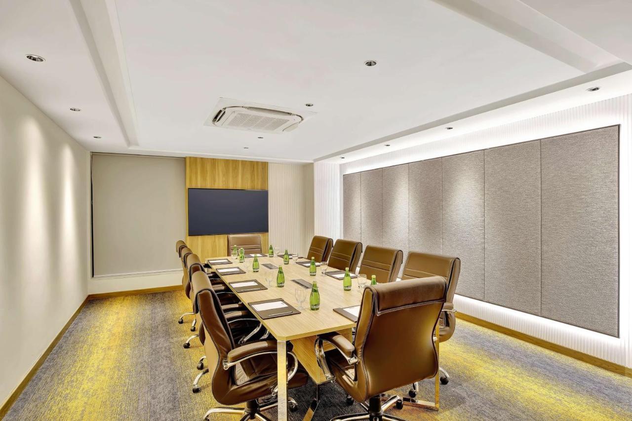 Park Inn By Radisson Súrat Exteriér fotografie